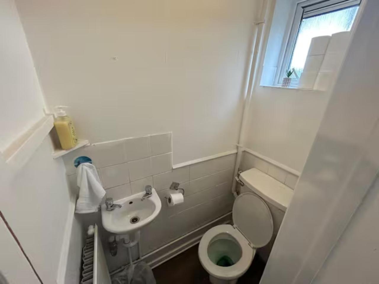 3 Bedroom Deluxe Home In Doncaster Balby Екстериор снимка