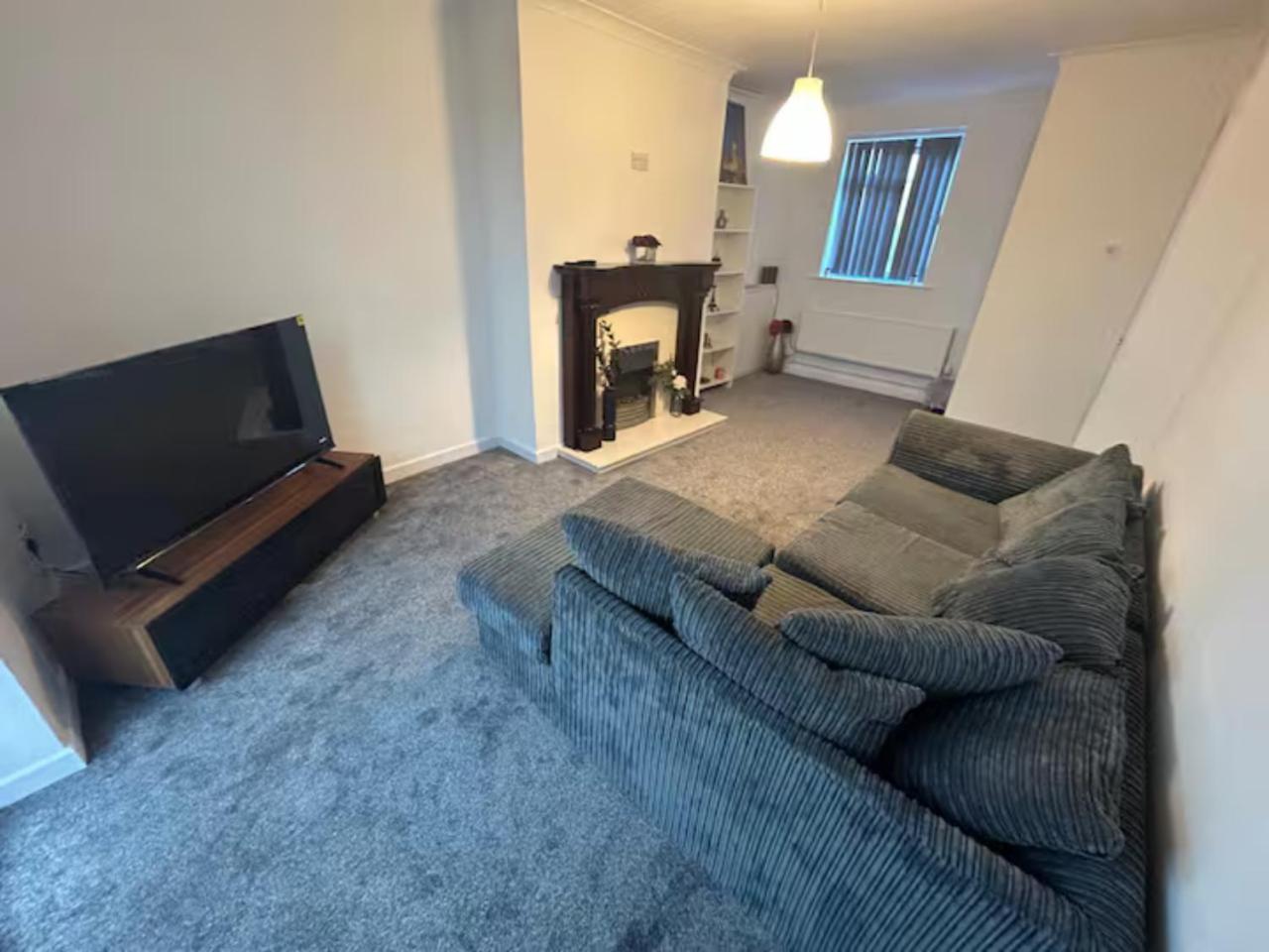 3 Bedroom Deluxe Home In Doncaster Balby Екстериор снимка